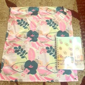 🔥NEW Pusheen mini wall tapestry and notebook